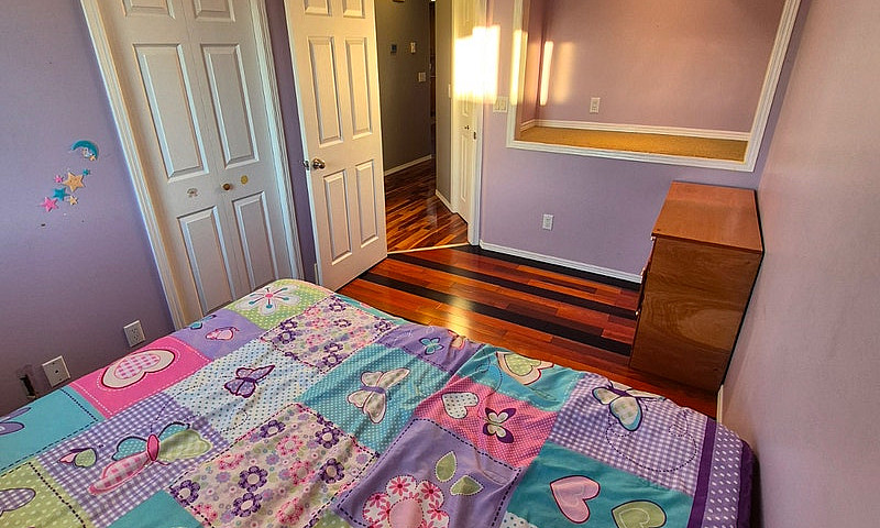 5 Beds 3 Baths House...