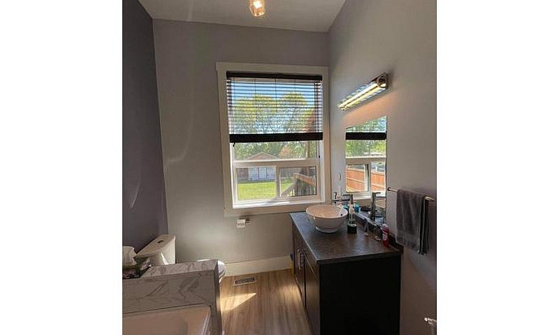 3 Bedroom Oakville, ...