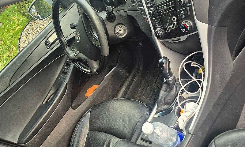 Hyundai Sonata...