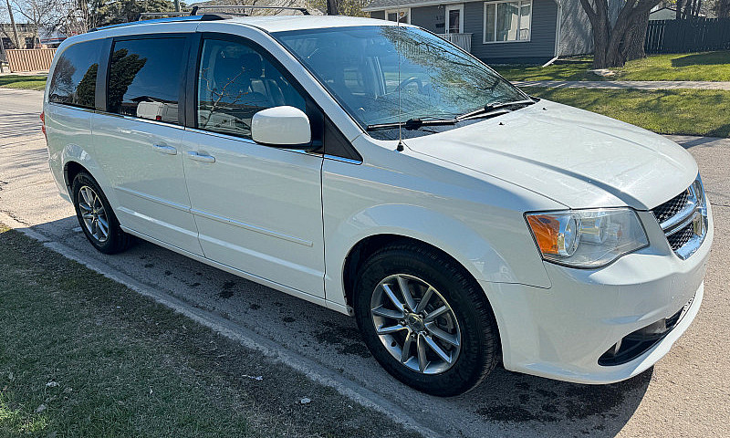 2015 Dodge Grand Car...