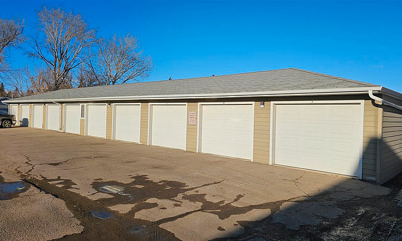 #18, 3809 Luther Pl,...