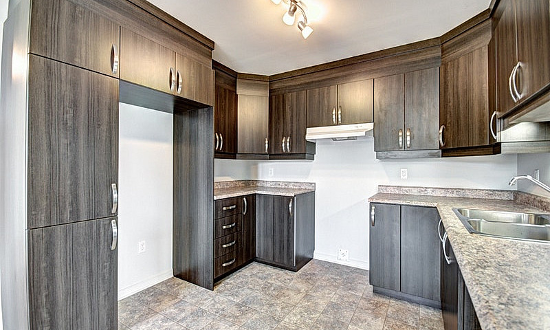 Condo 4 1/2 Pour Lou...