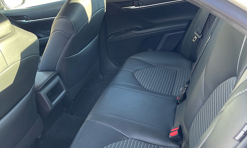 2019 Toyota Camry Se...