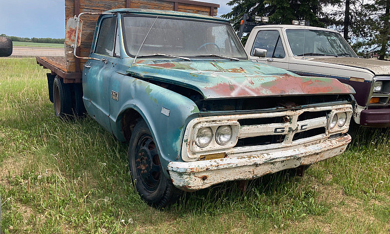 Classic Trucks For S...