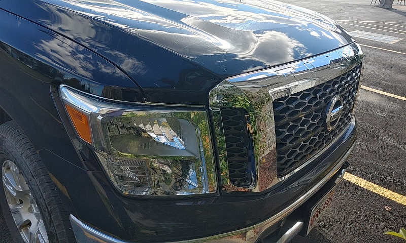Nissan Titan Sv 2017...
