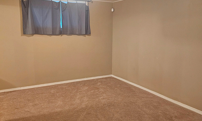 1 Bedroom Basement S...