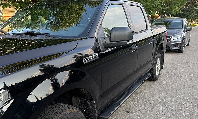 2016 Ford F150 $2200...