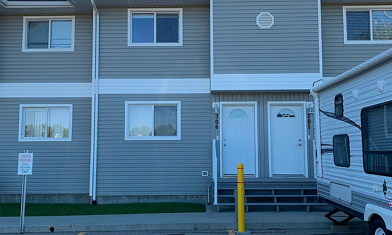 2 Bedroom Townhouse ...
