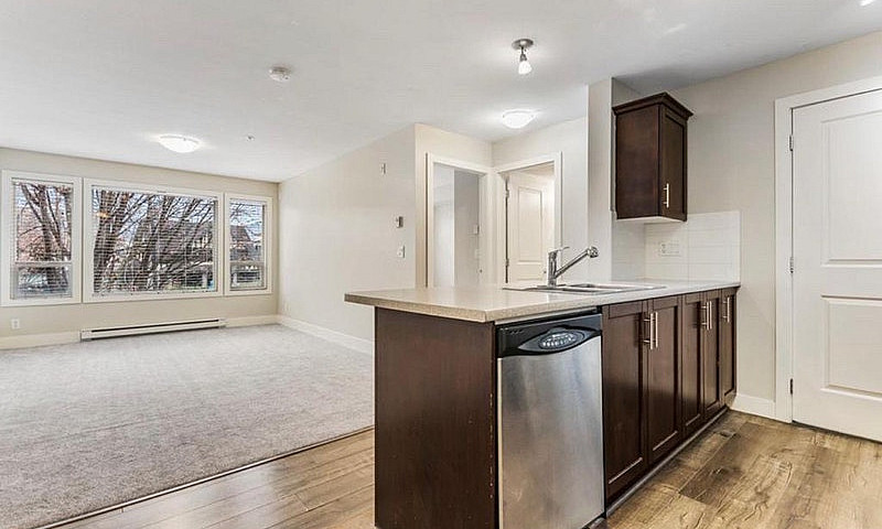 2 Bed 2 Bath Apartme...
