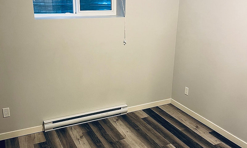 Clean-Bright-Modern-...