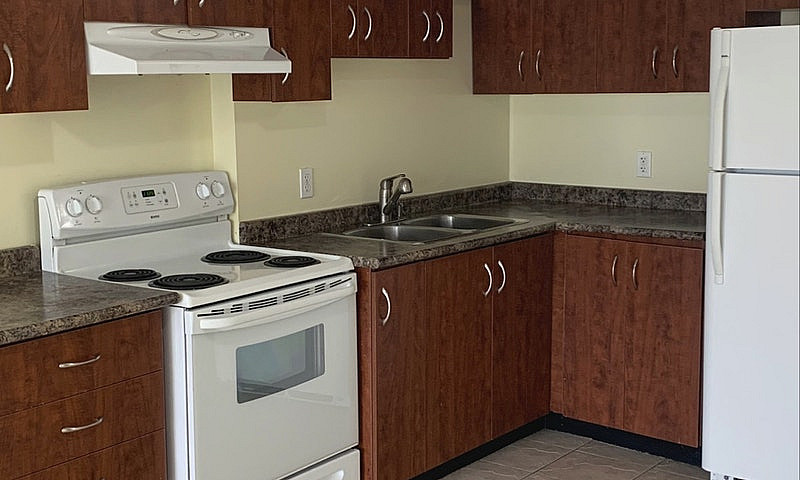2 Bedroom Walkout Ba...