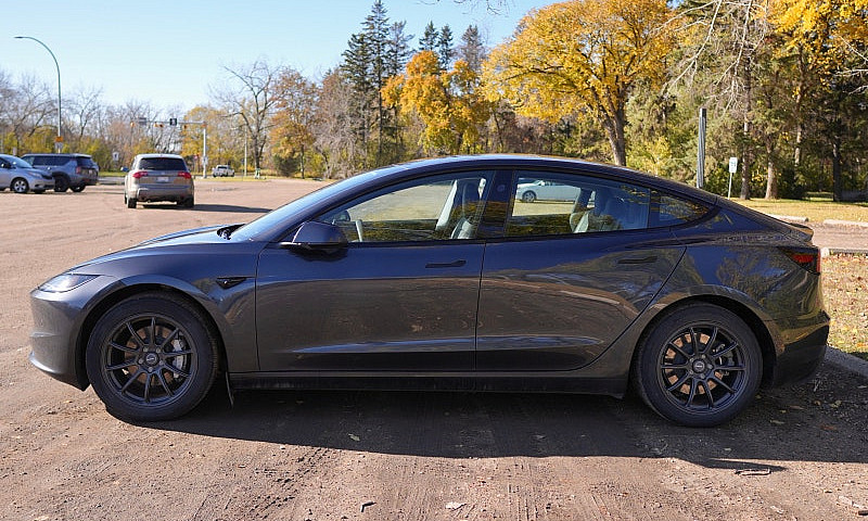 2024 Tesla Model 3 +...