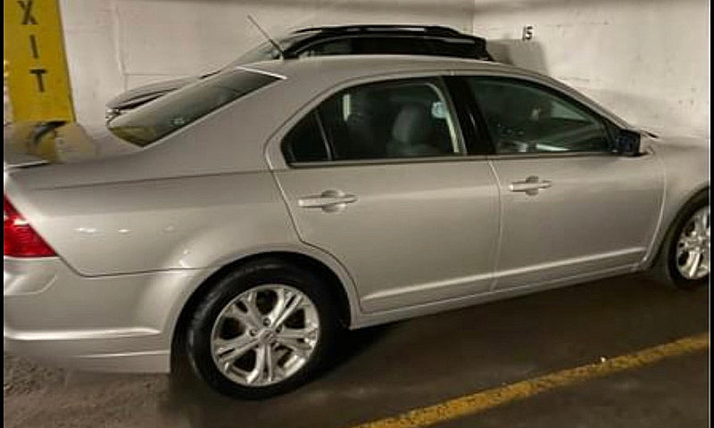 2012 Ford Fusion (Re...