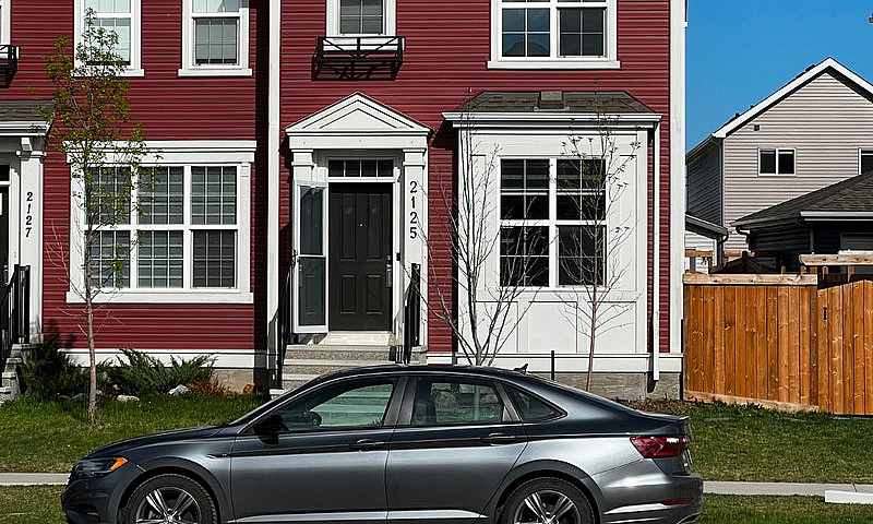 3 Bed 2.5 Bath Main ...