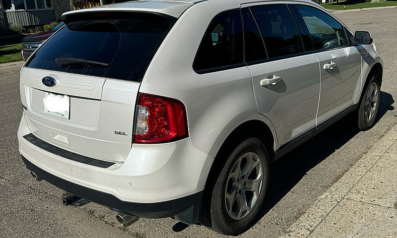 2014 Ford Edge...
