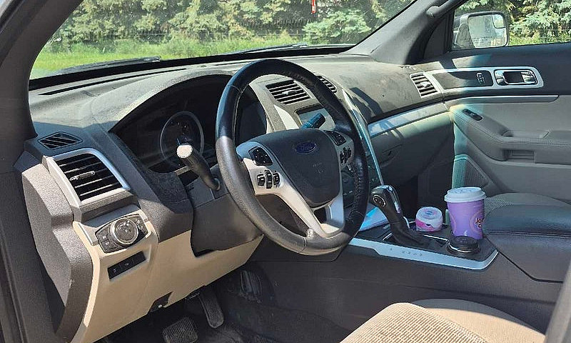 2013 Ford Explorer...
