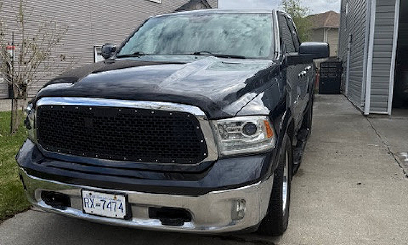2013 Ram Laramie...