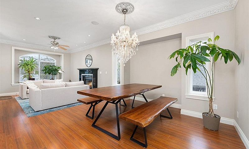 Furnished 4Bd/4Ba Sq...