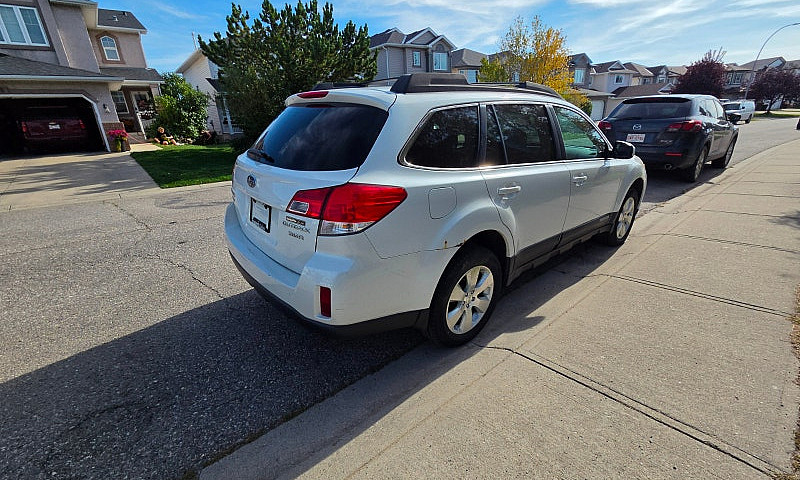 2012 Subaru Outback ...