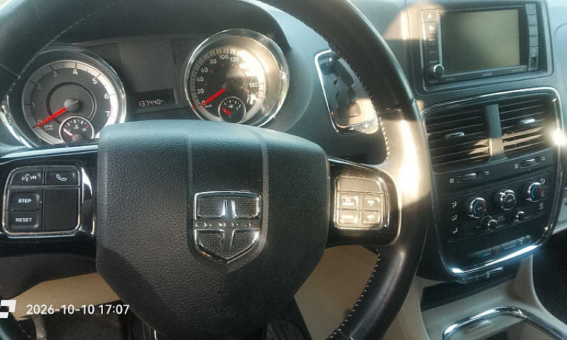 2017 Dodge Grand Car...
