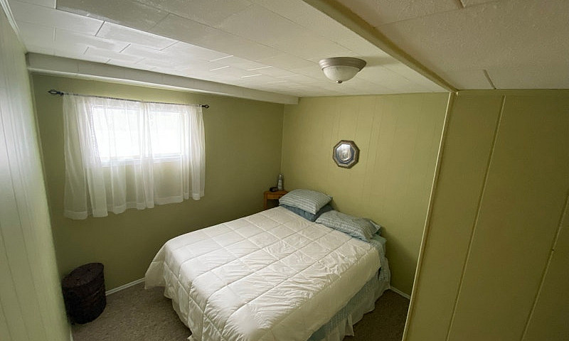 Room For Rent...
