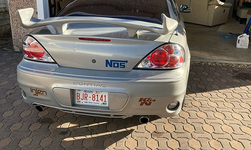 2000 Pontiac Grand A...