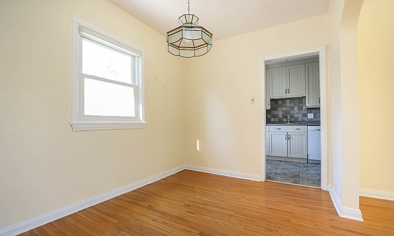 **4Bed 2Bath House F...