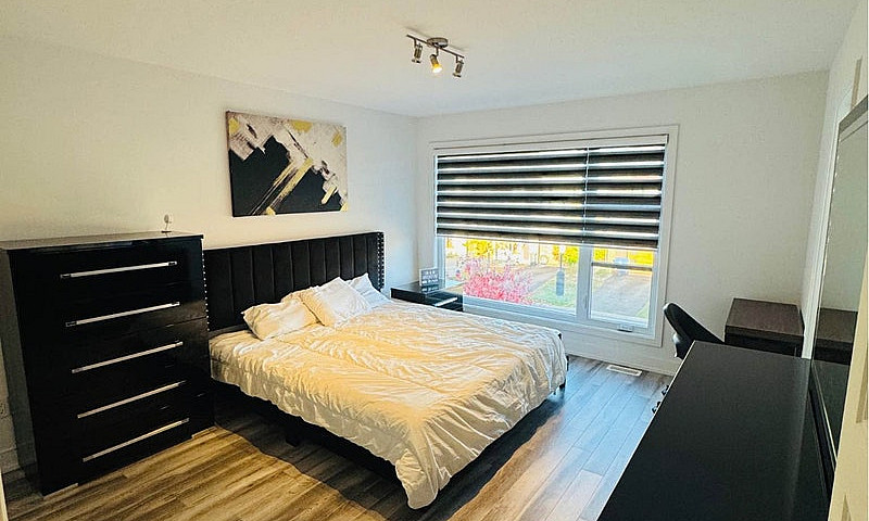 Fully Furnished All-...