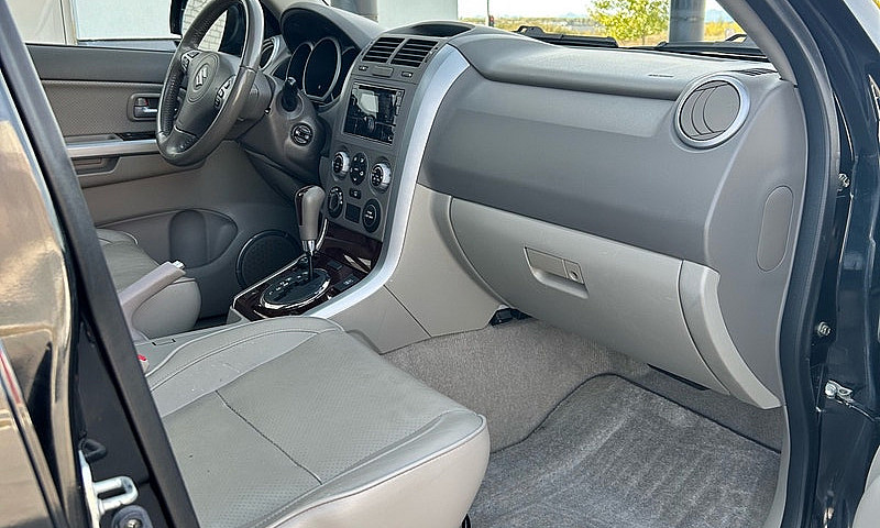 2006 Suzuki Grand Vi...