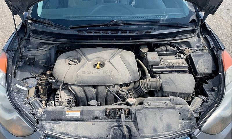 Hyundai Elantra 2013...