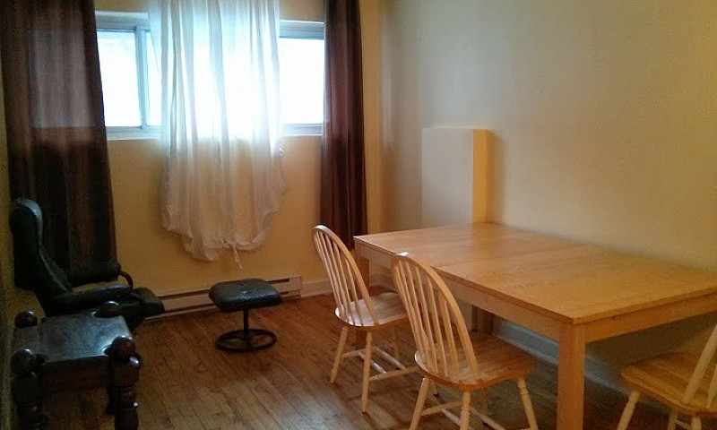 One-Bedroom Apartmen...