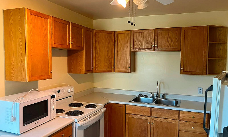 3Bed/1Bath-Mainfloor...