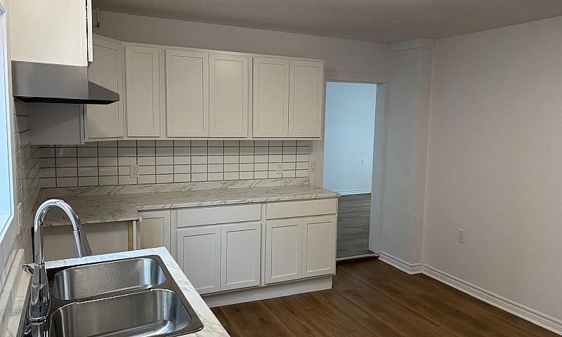 2 Bedroom Apartment ...
