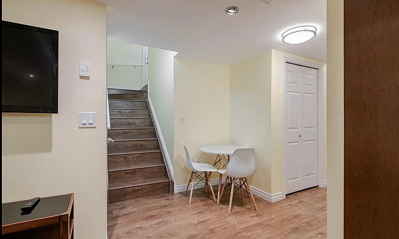 2 Bedroom Basement S...