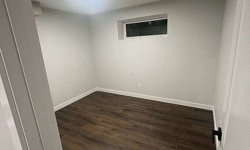 Basement For Rent Br...