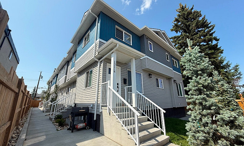 Luxury 2 Bedroom Tow...