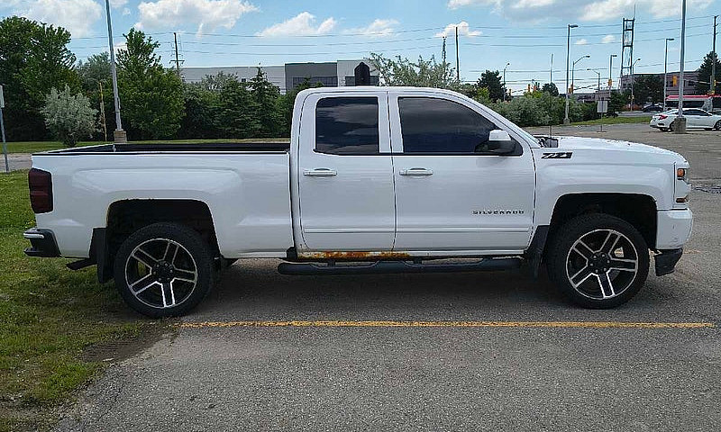 2017 Chevrolet Silve...