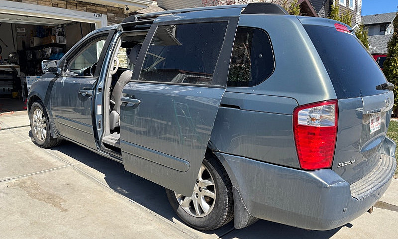 2007 Kia Sedona ...