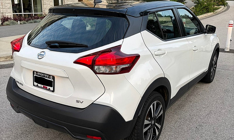 2018 Nissan Kicks Sv...