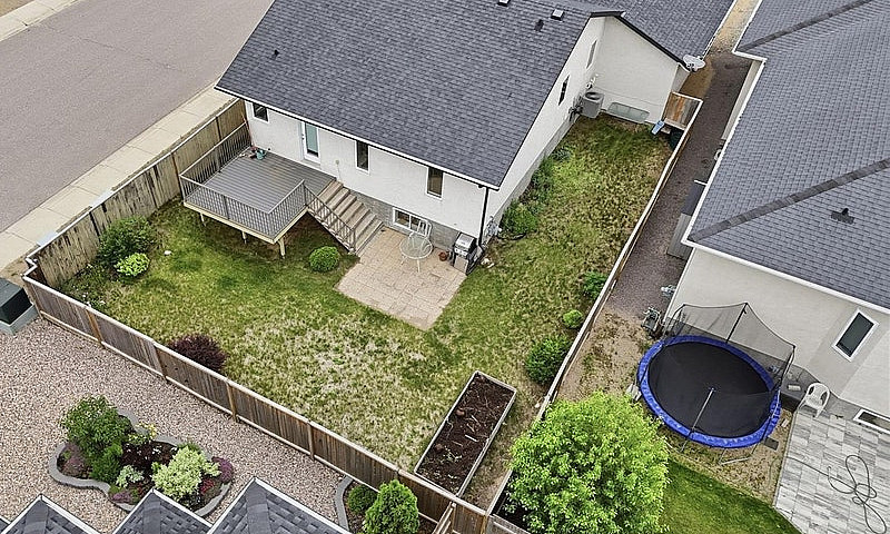 House For Sale - Pil...