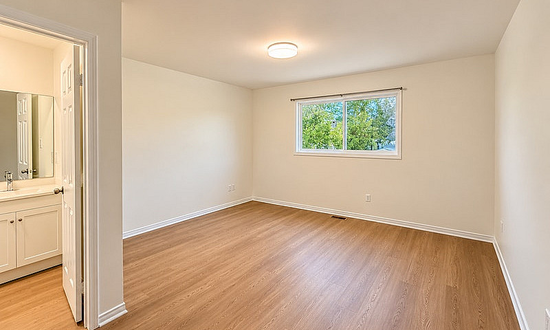 3 Bed 2 Bath Home Fo...