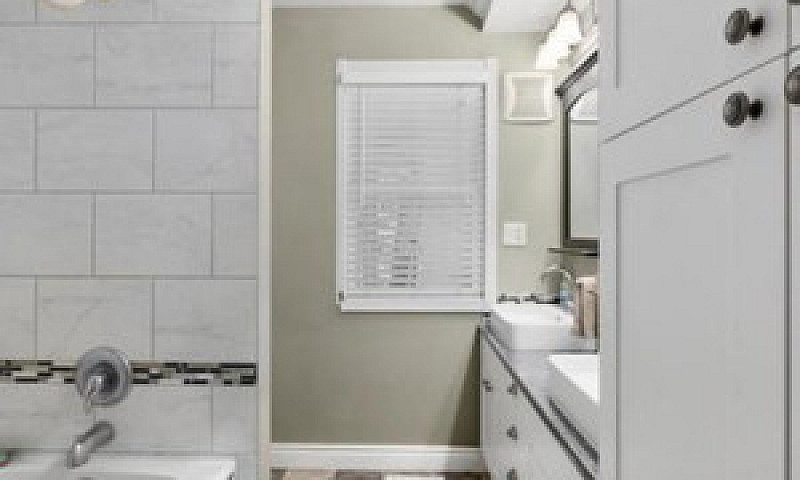 Versatile Acreage W/...