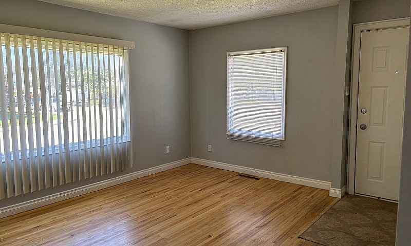 Super 3-Bedroom Suit...