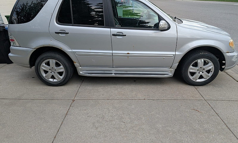 2005 Mercedes Benz M...