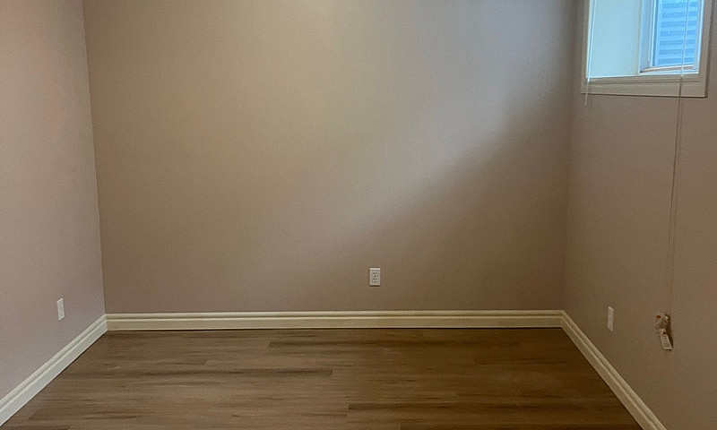 2 Beds 1 Bath Baseme...