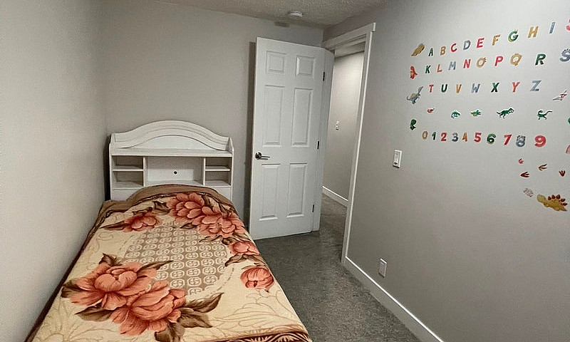 Full Basement For Re...