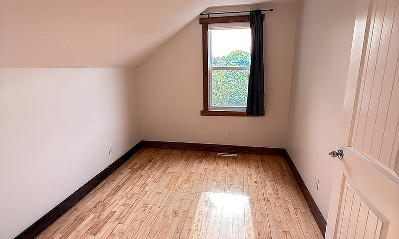 Charming 3 Bedroom H...