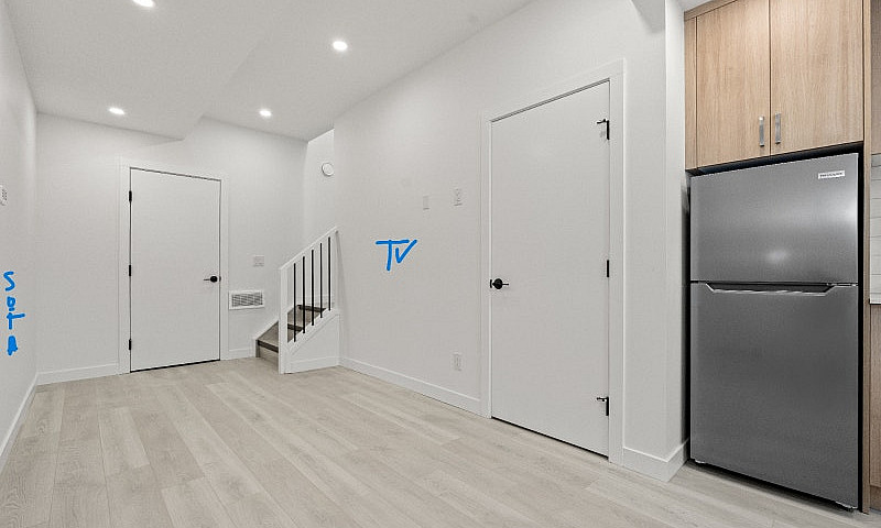 Never Lived In 2-Bed...