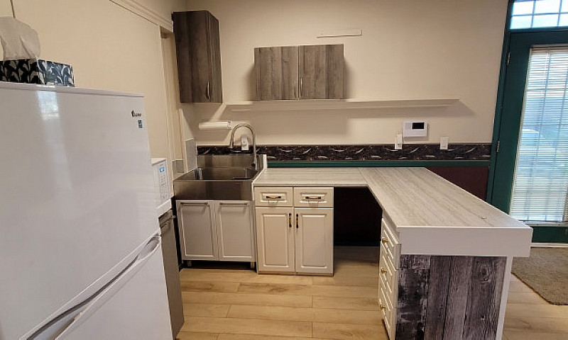 1 Bedroom Bungalow F...