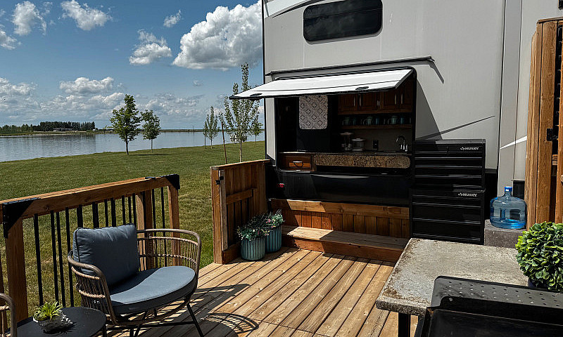 King Arthur Rv Resor...
